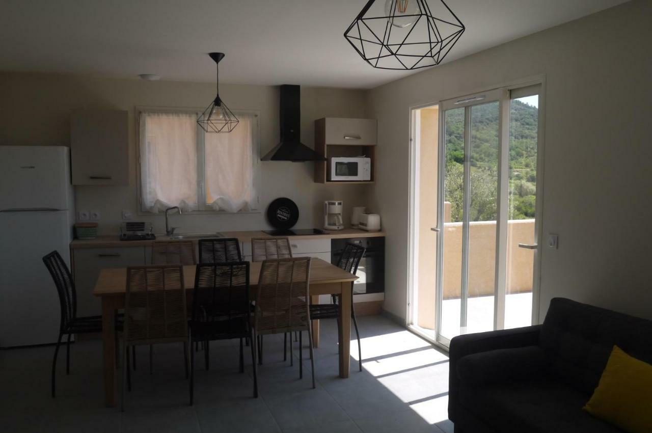 Les Oliviers Villa Vallon-Pont-d'Arc Luaran gambar